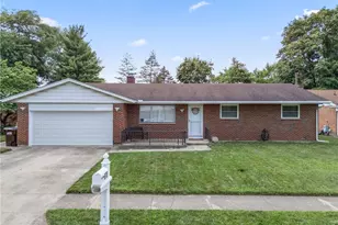 670 Saxony Dr, Xenia, OH 45385 - Photo 1