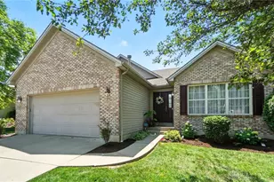 25 Kitty Hawk Dr, Springboro, OH 45066 - Photo 1