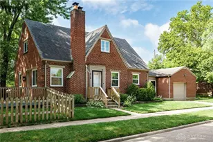 816 Gainsborough Rd, Dayton, OH 45419 - Photo 1