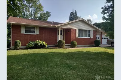 5425 David Dr, Tipp City, OH 45371 - Photo 1