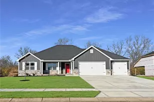 120 Mound Builder Pl, Carlisle, OH 45005 - Photo 1