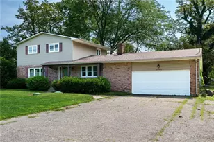 2440 E Possum Rd, Springfield, OH 45502 - Photo 1