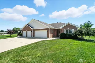 1482 Lantern Ln, Troy, OH 45373 - Photo 1