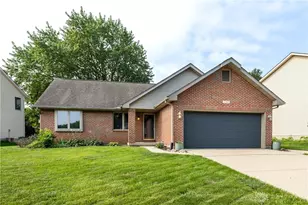 2749 Walnut Ridge Dr, Troy, OH 45373 - Photo 1