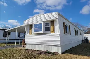 39 Estate Dr, Brookville, OH 45309 - Photo 1