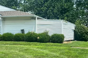 5873 Troy Villa Blvd, Dayton, OH 45424 - Photo 1