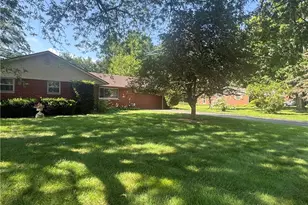 340 Essex Dr, Tipp City, OH 45371 - Photo 1