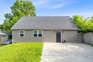 327 Forest St, Fairborn, OH 45324 - Photo 1