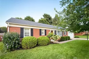 1052 Trianon Dr, Xenia, OH 45385 - Photo 1