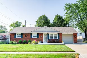 808 Stewville Dr, Vandalia, OH 45377 - Photo 1