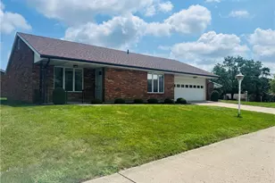 2912 Avery Cir, Springfield, OH 45503 - Photo 1