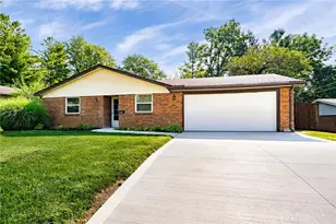 2096 S Lakeman Dr, Bellbrook, OH 45305 - Photo 1