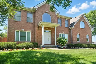 814 Valley View Point, Springboro, OH 45066 - Photo 1