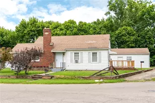 2121 Berwyck Ave, Dayton, OH 45414 - Photo 1