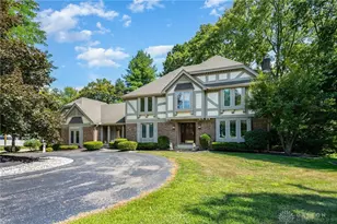 546 Pinestead Dr, Tipp City, OH 45371 - Photo 1