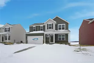 514 Red Maple Ln, Wilmington, OH 54177 - Photo 1