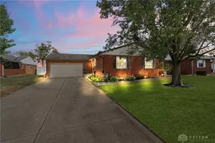 230 Stadium Ave, West Carrollton, OH 45449 - Photo 1