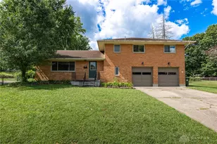 776 Lovetta Dr, Kettering, OH 45429 - Photo 1