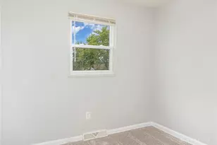 5328 Whaley Dr, Dayton, OH 45417 - Photo 14