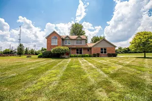 5927 Henderson Rd, Waynesville, OH 45068 - Photo 1