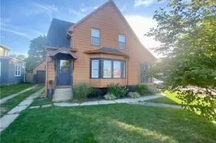 1102 E Franklin St, Troy, OH 45373 - Photo 1