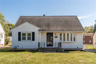 2212 Chamberlin Ave, Dayton, OH 45406 - Photo 1
