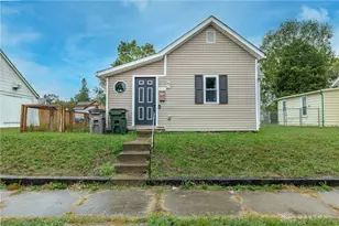 916 Jefferson St, Troy, OH 45373 - Photo 1