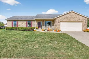 4020 Hickory View Dr, Hamilton, OH 45011 - Photo 1