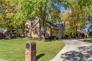 916 Sawmill Ct, Springfield, OH 45503 - Photo 1