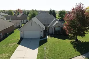 1532 Rockleigh Rd, Dayton, OH 45458 - Photo 1