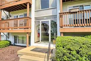 5685 Coach Dr, Dayton, OH 45440 - Photo 1