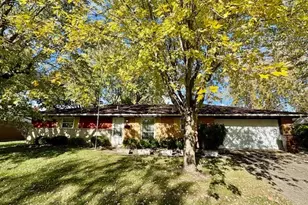 4301 Skylark Dr, Englewood, OH 45322 - Photo 1