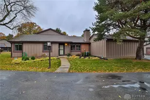 6091 N Quinella Way, Centerville, OH 45459 - Photo 1