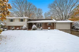 1367 Howell Rd, Beavercreek, OH 45434 - Photo 1