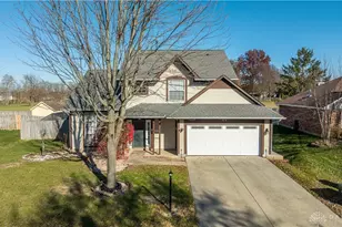 918 Sunset Dr, Englewood, OH 45322 - Photo 1