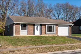 4817 Lodgeview Dr, Huber Heights, OH 45424 - Photo 1