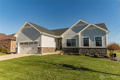 1018 Hunters Ridge Drive, Tipp City, OH 45371 - Photo 1
