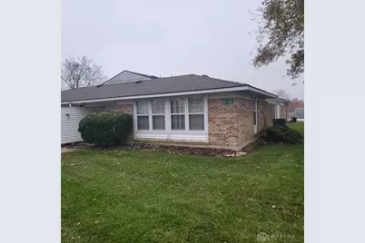 5821 Troy Villa Boulevard, Huber Heights, OH 45424 - Photo 1