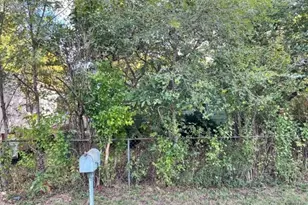 1656 Dewitt Dr, Dayton, OH 45406 - Photo 1