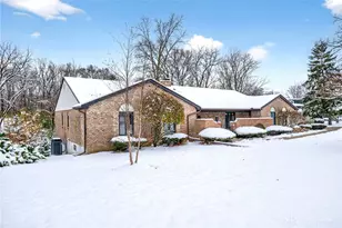256 E Rahn Rd, Dayton, OH 45429 - Photo 4