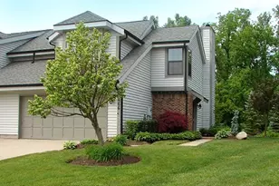 466 Meadow View Ct, Vandalia, OH 45377 - Photo 1