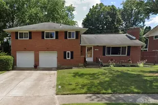 824 Lovetta Dr, Dayton, OH 45429 - Photo 1