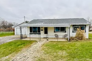 819 Hedwick St, New Carlisle, OH 45344 - Photo 1