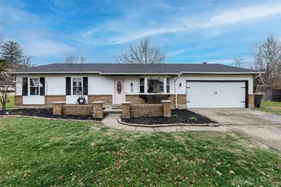 1107 King Richard Parkway, West Carrollton, OH 45449 - Photo 1