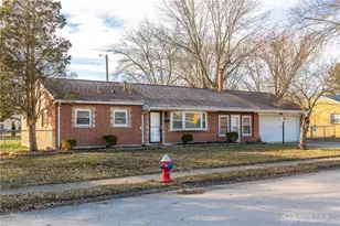 111 Parkgrove Dr, Englewood, OH 45322 - Photo 1