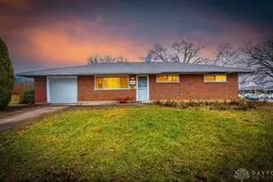 4300 Lambeth Dr, Dayton, OH 45424 - Photo 1