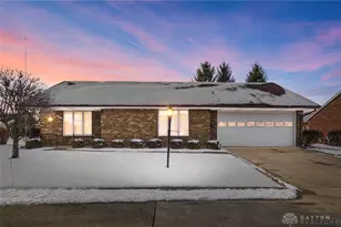 3031 Bradford Dr, Springfield, OH 45503 - Photo 1