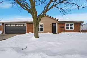 810 Browning Ave, Englewood, OH 45322 - Photo 1