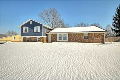 3867 Lofty Oaks Drive, Beavercreek, OH 45430 - Photo 1