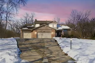 1715 Birnam Wood Ct, Vandalia, OH 45377 - Photo 1